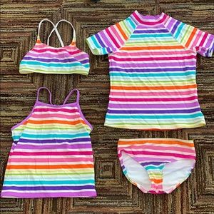 💗1 rash guard, 1 bottom, 1 tankini, and 1 bikini